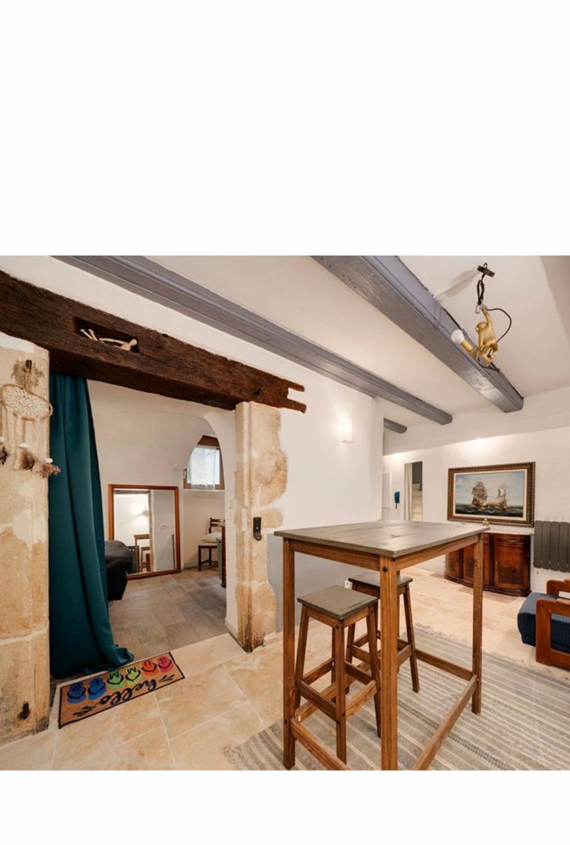 Rent Big Room With Breakfast Free In Old City Nancy Esterno foto